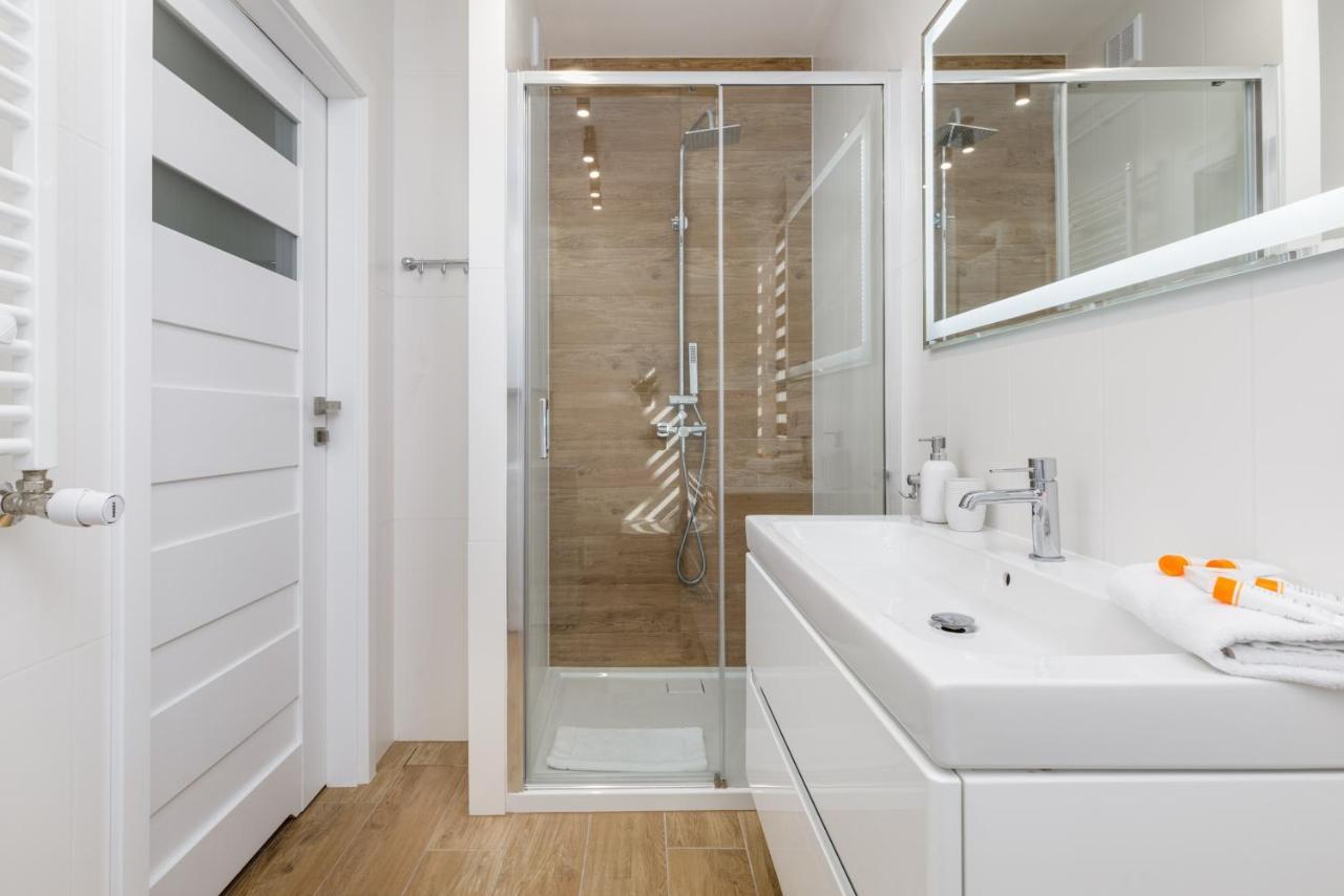 Apartment With Parking 500 M From The Sea By Noclegi Renters Międzywodzie Exterior foto